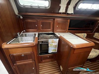 Bavaria 37 Segelboot 2000, mit Volvo Penta MD2030 motor, England