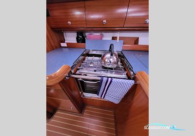 Bavaria 38 Cruiser  -  SOLGT/SOLD Segelboot 2005, mit Volvo Penta D2-55 motor, Dänemark