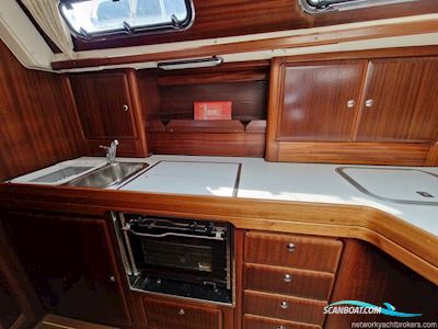 Bavaria 38 Ocean Segelboot 2000, mit Volvo Penta MD22L motor, England