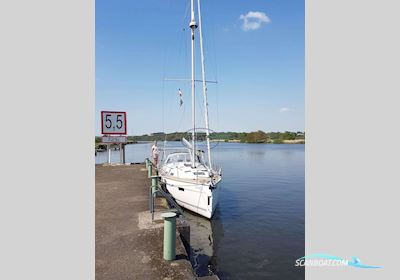 Bavaria 40 Cruiser Segelboot 2012, mit Volvo Penta motor, Frankreich