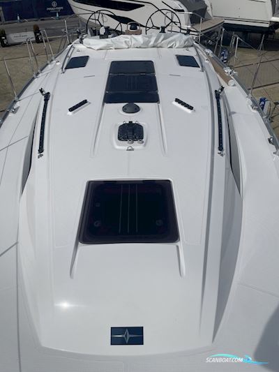 Bavaria Cruiser 37 Segelboot 2025, mit Volvo Penta motor, England