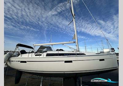 Bavaria Cruiser 37 Segelboot 2016, mit Volvo Penta motor, England