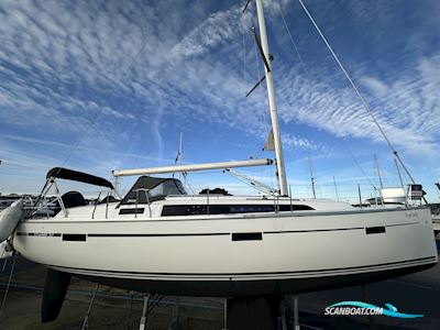 Bavaria Cruiser 37 Segelboot 2016, mit Volvo Penta motor, England