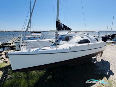 Bénéteau Blue II Segelboot 1987, mit 2 x 10 kW E-Torque (2013) motor, Dänemark