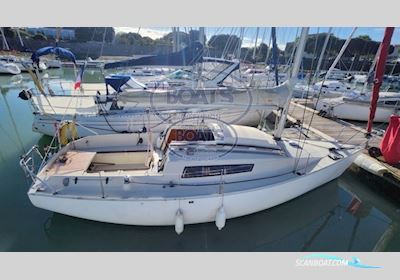 Beneteau First 24 Quille Relevable Segelboot 1984, mit Suzuki motor, Frankreich