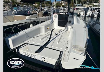 Beneteau First 24 Segelboot 2019, mit Torqueedo motor, Frankreich