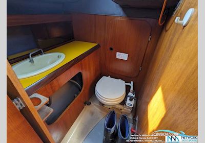 Beneteau First 29 Segelboot 1985, mit Volvo Penta 2022 motor, England