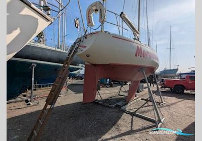 Beneteau First 30 Segelboot 1980, mit Yanmar 2YM15 motor, England
