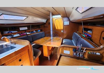 Beneteau First 325 Segelboot 1987, mit Volvo Penta motor, Frankreich