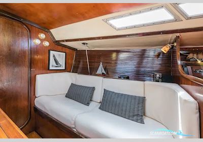 Beneteau First 35 Segelboot 1981, mit Renault Marine motor, Portugal