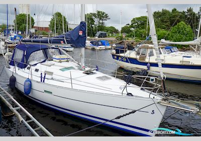 Beneteau Oceanis 323 Segelboot 2005, mit Yanmar 3ym20 motor, Sweden