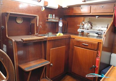 Contest 31 HT Segelboot 1978, mit Volvo Penta D1-30 motor, Belgien