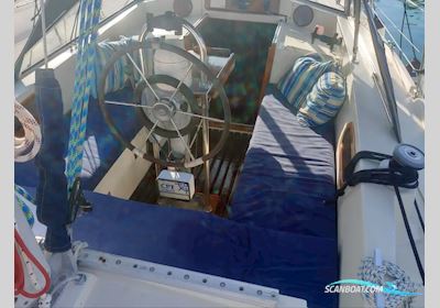 Contest 32 Segelboot 1982, mit Beta Marine motor, Spanien