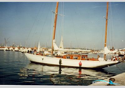 Custom Built Lomakhine Classic Teak Yawl Segelboot 1936, mit Perkins motor, Frankreich