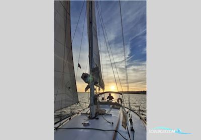 Dufour 39 Segelboot 1984, mit Perkins 4108 motor, Portugal