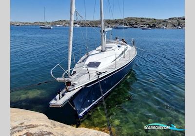 Elan 333 Segelboot 2000, mit Volvo Penta 2030 motor, Sweden