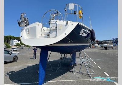 Elan 333 Segelboot 2000, mit Volvo Penta 2030 motor, Sweden