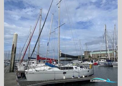 Feeling 326 Segelboot 1991, mit Beta 25 motor, England