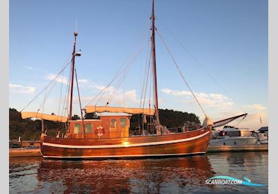 Gaffelkutter, Motorsegler Segelboot 1933, mit Perkins M-130 PS/96KW motor, Deutschland
