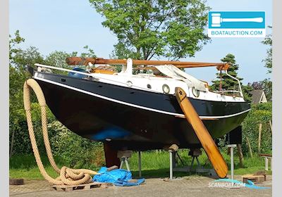 Grundel Platbodem Segelboot 1975, mit Peugeot motor, Niederlande