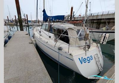 LM Vitesse 33 Segelboot 1990, mit Volvo Penta D1-30 motor, England