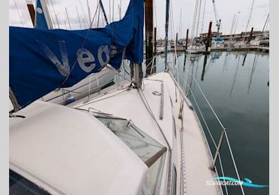 LM Vitesse 33 Segelboot 1990, mit Volvo Penta D1-30 motor, England