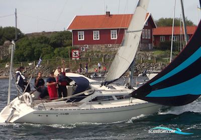 Maxi 1000 Segelboot 1992, mit Volvo Penta 2002 Helrenoverad 2012. motor, Sweden