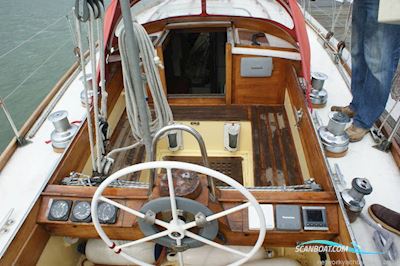 Nicholson Classic 35 (ex Yeomen Xiv) Segelboot 1966, mit Yanmar 2GM20F motor, England