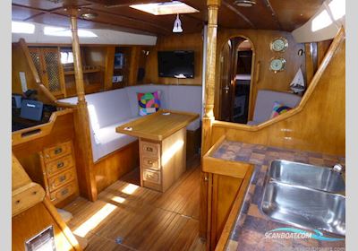 Oyster 42 Segelboot 1985, mit Perkins 4.108 motor, England