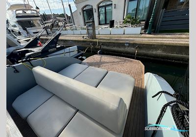Rand Escape 30 Segelboot 2022, mit Mercruiser 4.5 Li Bravo 3 motor, Frankreich