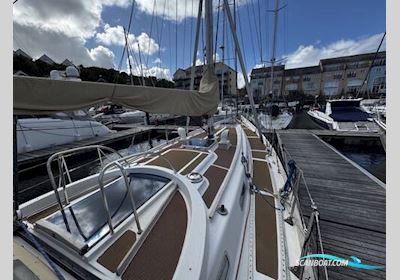 Rival 41 AC Segelboot 1980, mit Perkins Sabre Diesel motor, England