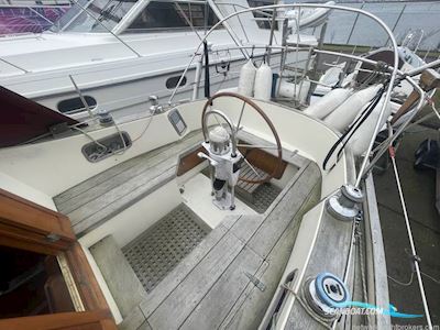 Sovereign 32 Deck saloon Segelboot 1990, mit Thornycroft motor, England