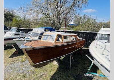 Triplette II (1965) – Klassisk træmotorbåd / Classic Wooden Motor Yacht Segelboot 1965, mit Volvo Penta AQD 21 motor, Dänemark