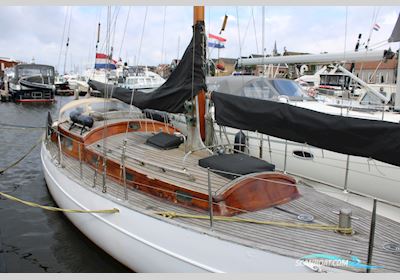 van de Stad S-spant Segelboot 1954, mit Peugoet Indinor motor, Niederlande