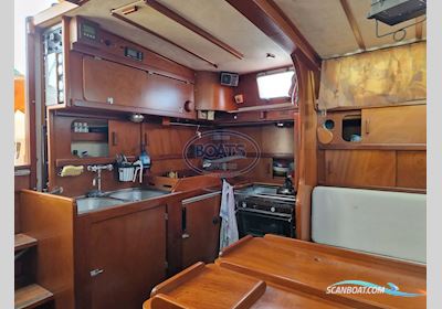 Amel MARAMU Sejlbåd 1982, med perkins motor, Frankrig