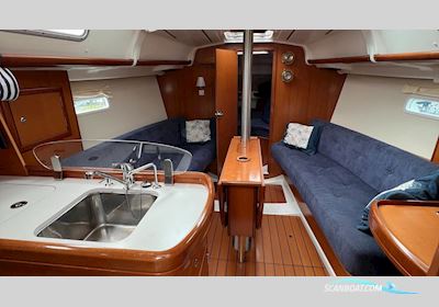 BENETEAU SEGELBÅTAR OCEANIS 323 Sejlbåd 2007, med Yanmar motor, Sverige
