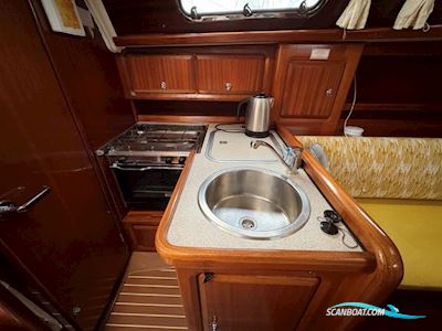 Bavaria  34 Sejlbåd 2001, med Volvo Penta  MD2030 motor, England