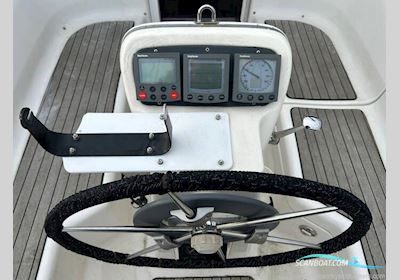 Bavaria 31 Sejlbåd 1999, med Volvo MD2020 motor, England