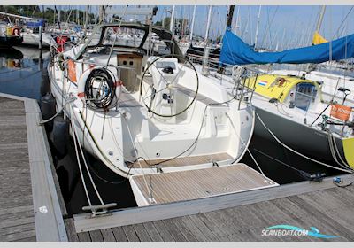 Bavaria 32 Cruiser Sejlbåd 2010, med Volvo Penta D1-30 motor, Holland