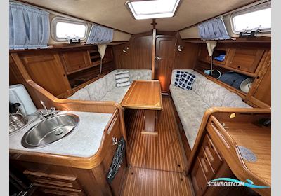 Bavaria 320 Sportline Sejlbåd 1993, med Volvo Penta motor, England