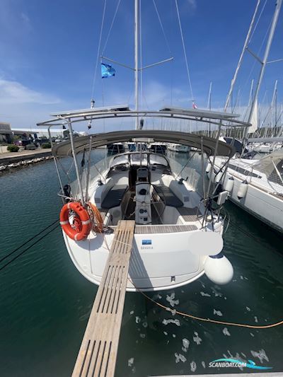 Bavaria 33 crusier Sejlbåd 2015, med VOLVO PENTA motor, Kroatien