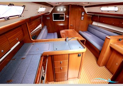 Bavaria 36-2 Cruiser Sejlbåd 2003, med (Met Nieuwe Saildrive Manchet, 2023) motor, Holland