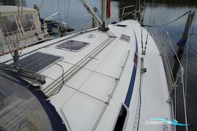 Bavaria 38 (2 cabin) Sejlbåd 2004, med Volvo Penta motor, Holland