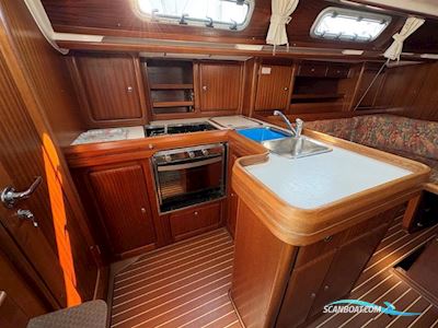 Bavaria 38 Exclusive Sejlbåd 1999, med Yanmar  3JH3E motor, England