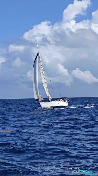 Bavaria 42 Sejlbåd 2000, med Volvo Penta motor, Ej oplyst