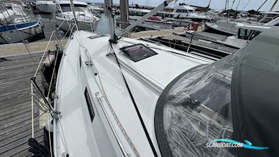 Bavaria Cruiser 32 Sejlbåd 2013, med Volvo Penta motor, England