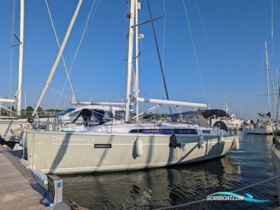 Bavaria Cruiser 37 Sejlbåd 2015, med Volvo Penta motor, England
