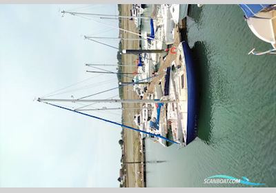 Beneteau First 30 Sejlbåd 1979, med Renault motor, England