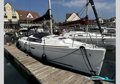 Beneteau Oceanis 31 Sejlbåd 2012, med Yanmar motor, England