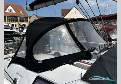 Beneteau Oceanis 31 Sejlbåd 2012, med Yanmar motor, England